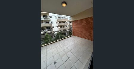 Modern Two Bedroom Apartment in the Heart of Liverpool - Photo 3