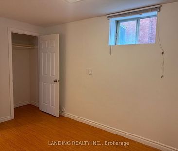 For Lease - 138 Keffer Circle, Newmarket, Ontario - Photo 4