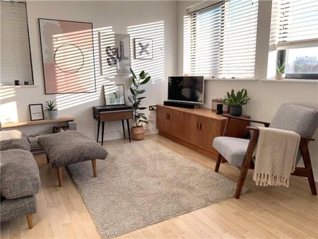 1 bedroom penthouse to rent - Photo 5