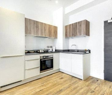 1 bedroom flat to rent - Photo 5