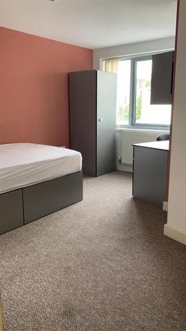 8 bedroom apartment to rent - Photo 5