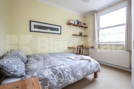 A bright and spacious two double bedroom property in Crouch End - Photo 5