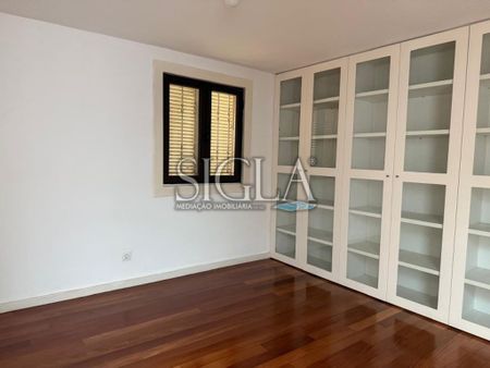 4 room luxury House for rent in Circunvalacao (Matosinhos), Matosinhos, Distrito do Porto - Photo 2