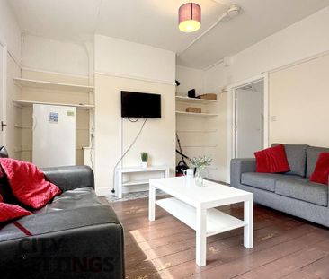 1 bedroom in a house share to rent - Photo 1