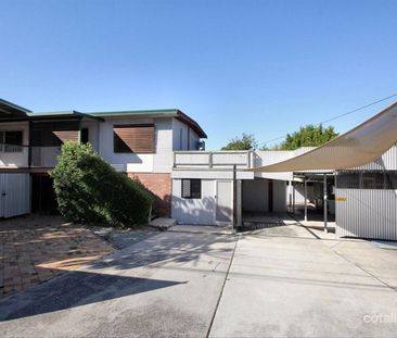 Family Home In Quiet Pocket Of Slacks Creek - Photo 5