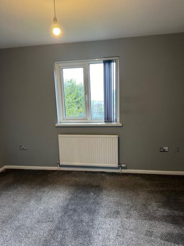 2 bedroom semi-detached house to rent - Photo 5