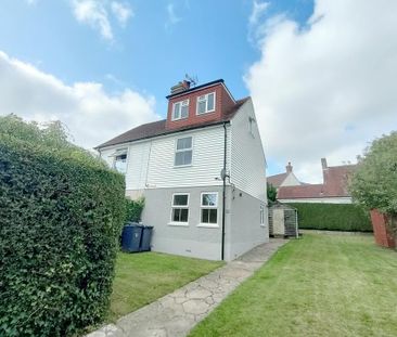 2 bedroom semi-detached house to rent - Photo 3