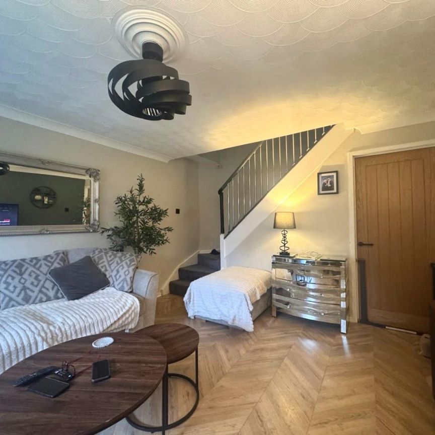 2 bedroom House To Let - Photo 1