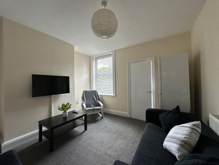 3 bedroom house to rent - Photo 3