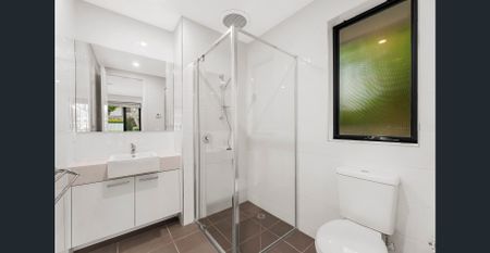 Townhouse with Spacious Floorplan - Photo 5