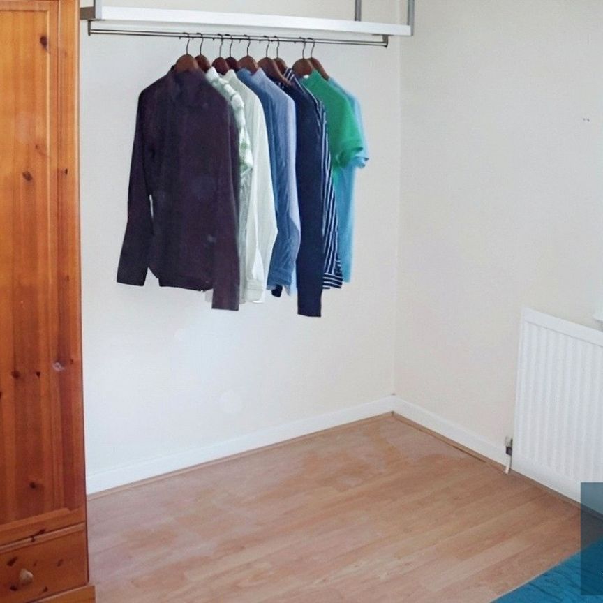 James Street, Golcar, Huddersfield, HD7 - Photo 1