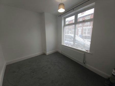 Flat to rent on - Photo 5