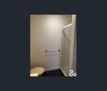 In the heart of Broadway - Photo 6