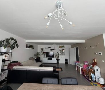 Appartement te huur - Photo 1