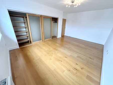 3 bedroom apartment to rent - Photo 3
