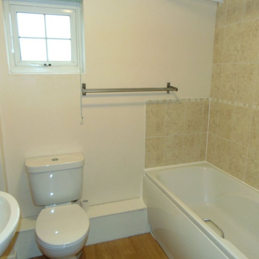 2 bed Apartment - To Let - Photo 1