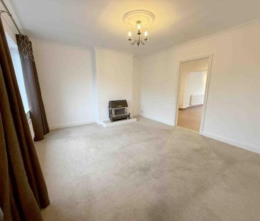 4 bedroom semi-detached house to rent - Photo 2