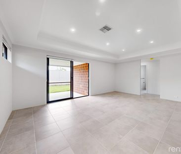 Modern Living at Its Best – 4x2 in Prime Location - Photo 2