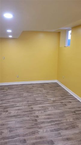 For Lease - 10 Templeton Court Unit# Bsmt, Brampton, Ontario - Photo 3