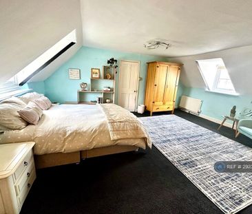1 bedroom penthouse to rent - Photo 4