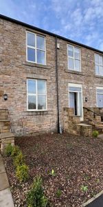 3 bedroom mews to rent - Photo 4