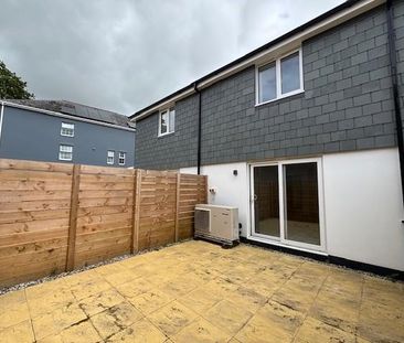 2 bedroom terraced house to rent - Photo 3