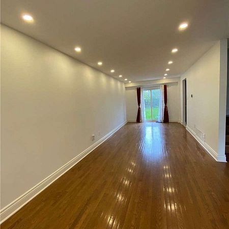 For Lease - 3158 Mccarron Crescent, Mississauga, Ontario - Photo 1