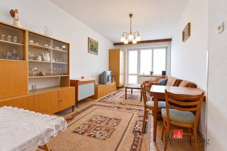 Svetlý a teplý 2-izbový byt s balkónom v centre Spišskej Novej Vsi (52 m²) – Fotografia 4