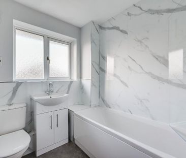 2 bedroom terraced house to rent - Photo 3