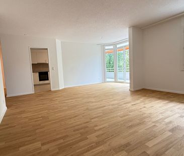 ERSTVERMIETUNG nach Sanierung: 4.5-Zi-Wohnung mit Balkon im Eigentu... - Foto 1