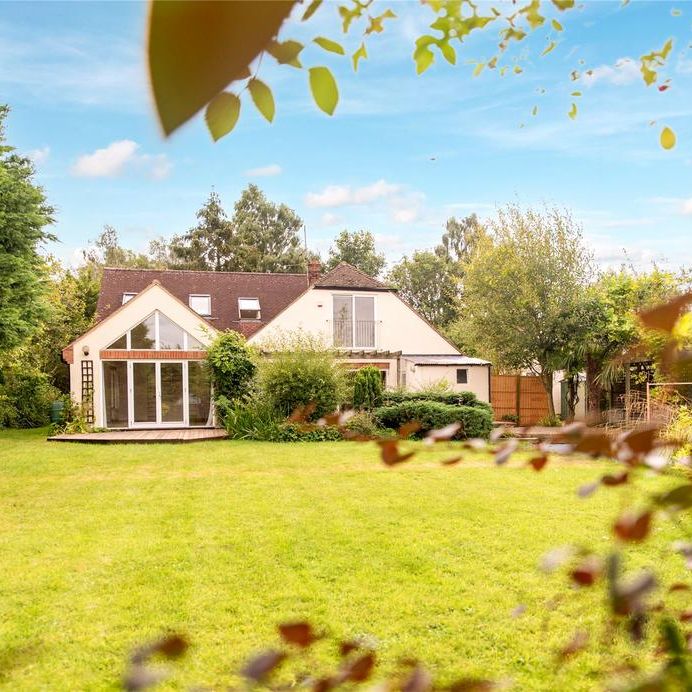 5 bedroom detached house to rent - Photo 1