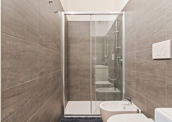 Via Luciano Manara, Milan, Lombardy 20122