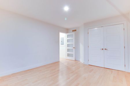 For Lease - 1106 Bathgate Drive, Cyrville - Carson Grove - Pineview, Ontario - Photo 4