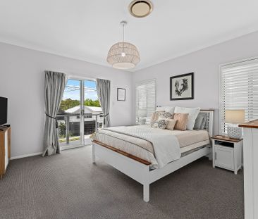 75 Hipwood St, Norman Park QLD 4170 - House For Rent | Domain - Photo 4