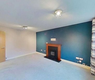 4 bedroom detached house to rent - Photo 4