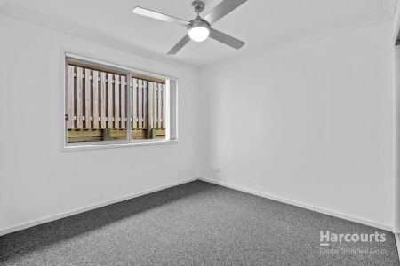 34 Kenneth Drive, Augustine Heights QLD 4300 - Photo 4