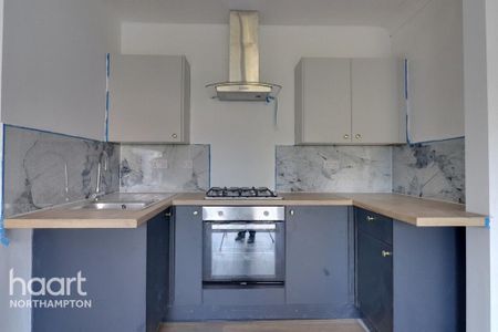 3 bedroom bungalow to rent - Photo 2