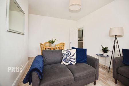 2 bedroom apartment to rent - Photo 3