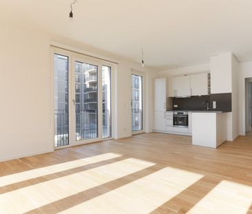 Moderne 2-Zi.-Wohnung am Wasser mit großer Loggia und durchdachtem ... - Photo 4