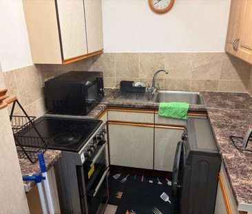 Ainsley Close, Edmonton, N9 - Photo 4