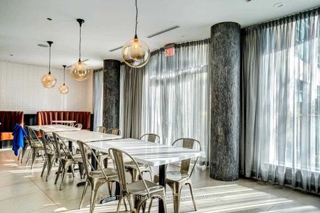 For Lease - 377 Madison Avenue Unit# 426, Toronto, Ontario - Photo 5