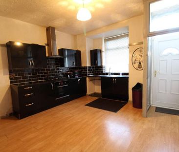 2 bedroom terraced house to rent - Photo 3