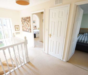 4 bedroom semi-detached house to rent - Photo 1