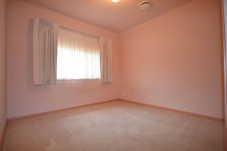 18 Goldentree Drive, Chirnside Park - Photo 5