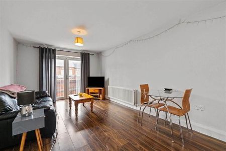 Apt 19 South Studios, 85 Tates Avenue, Belfast, BT9 7BS - Photo 2