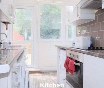 Room in a Shared Flat, Ibsley Gardens, SW15 - Photo 3