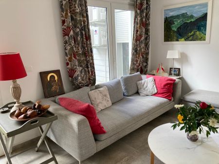 Location Appartement 6 pièces 147m² ST DENIS 97400 - Photo 3