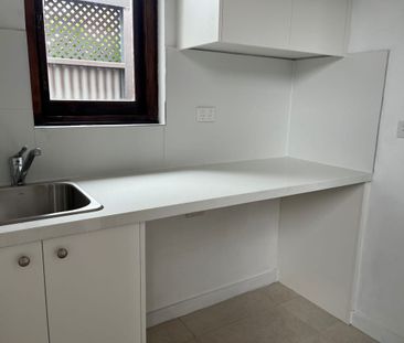 125 Peel St, Windsor VIC 3181 - House For Rent | Domain - Photo 6