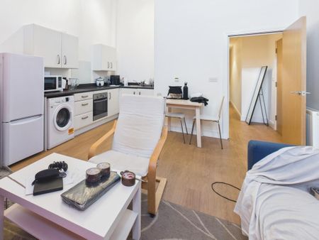 1 bedroom apartment to rent - Photo 2