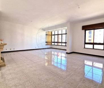 Apartamento T4 em Lisboa - Photo 1